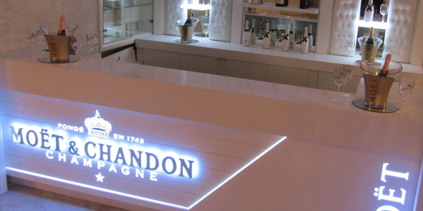 Moet & Chandon bar
